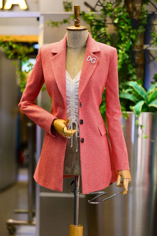 Blazer corail cintré, M / 38 · Very good