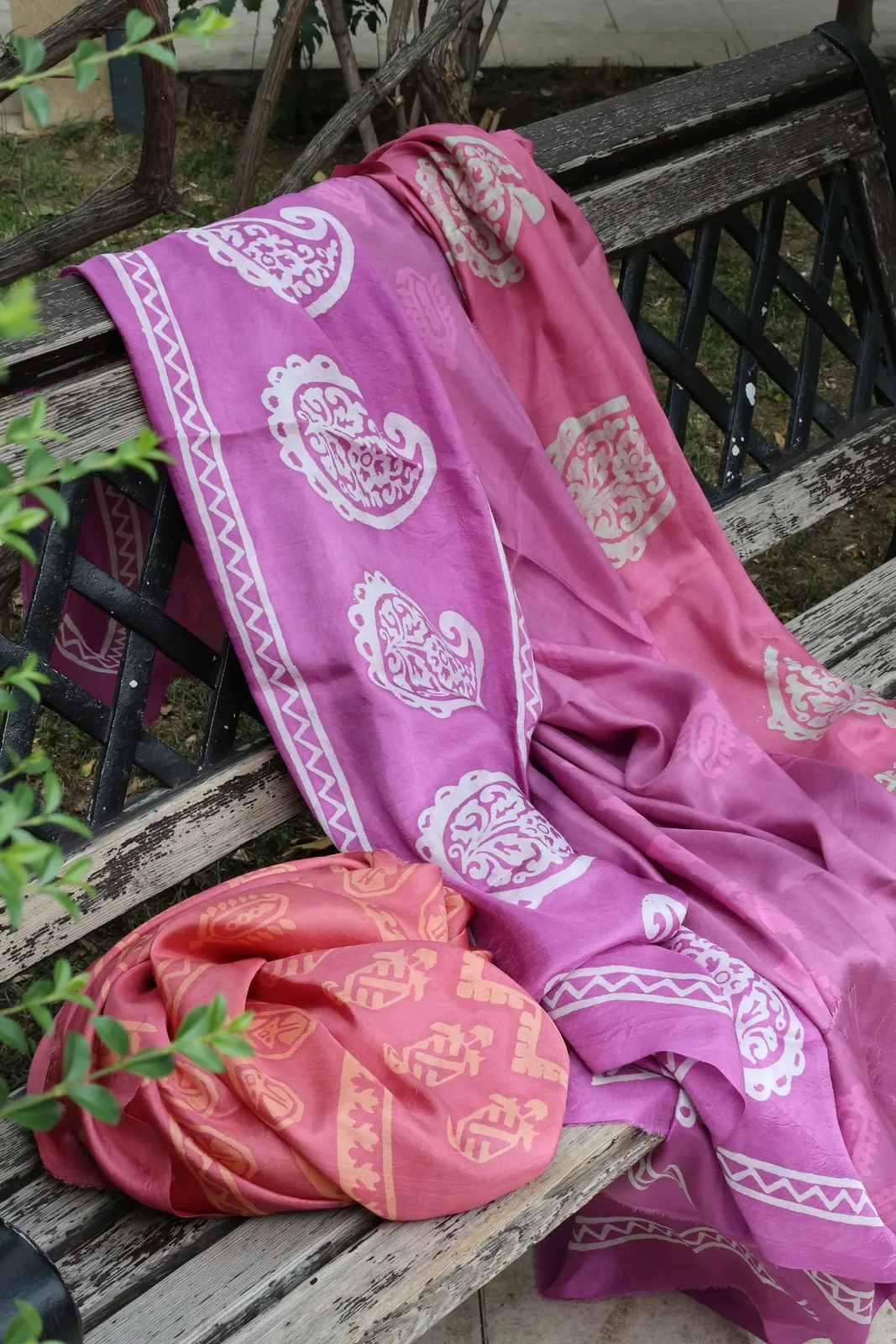Melhfa rose poudré pour fête