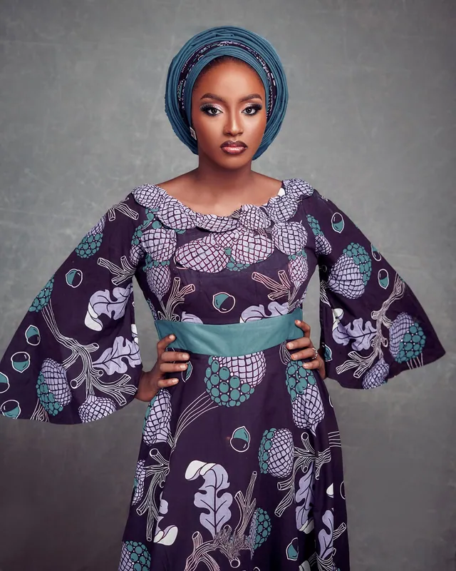 Robe longue en wax violet, M · Très bon état