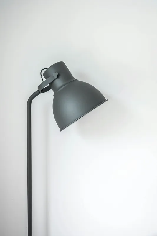 Lampe de bureau articulée noire, حالة جيدة جدا