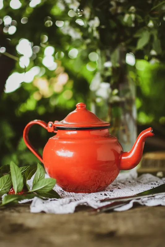 Théière en émail rouge, حالة جيدة