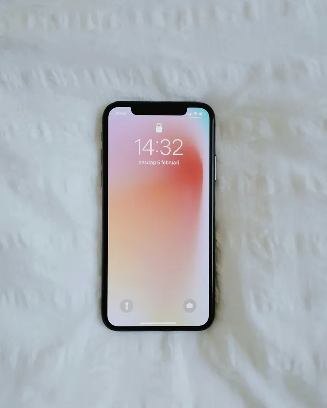 iPhone 12 64 Go blanc, حالة جيدة جدا