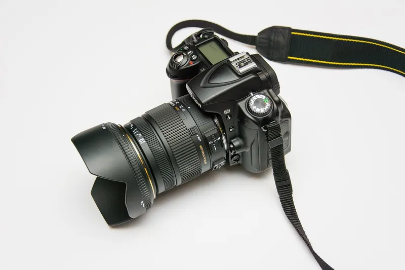 Reflex numérique avec objectif 18-55 mm, حالة جيدة جدا