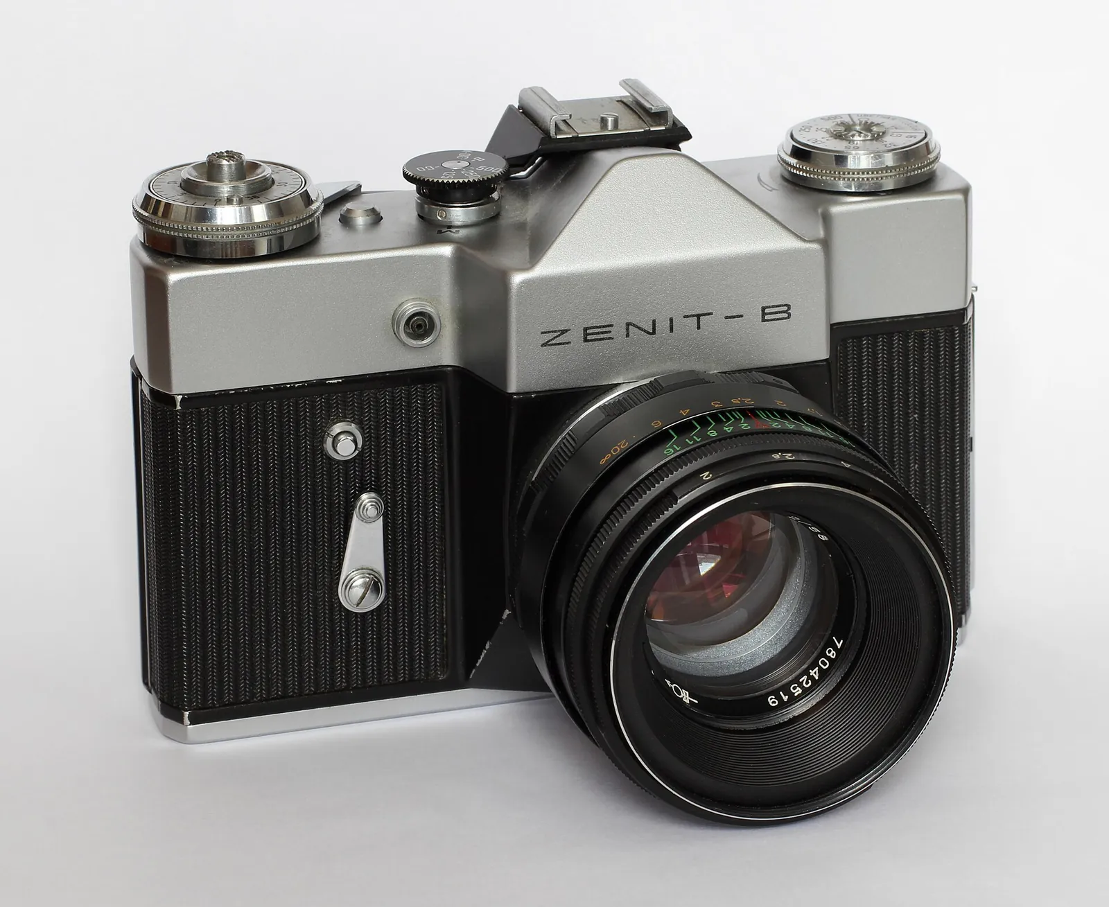 Reflex argentique avec objectif 50 mm
