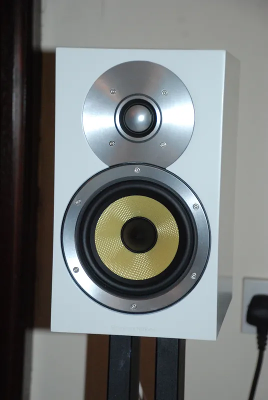 Paire d’enceintes colonnes hi-fi, Bon état