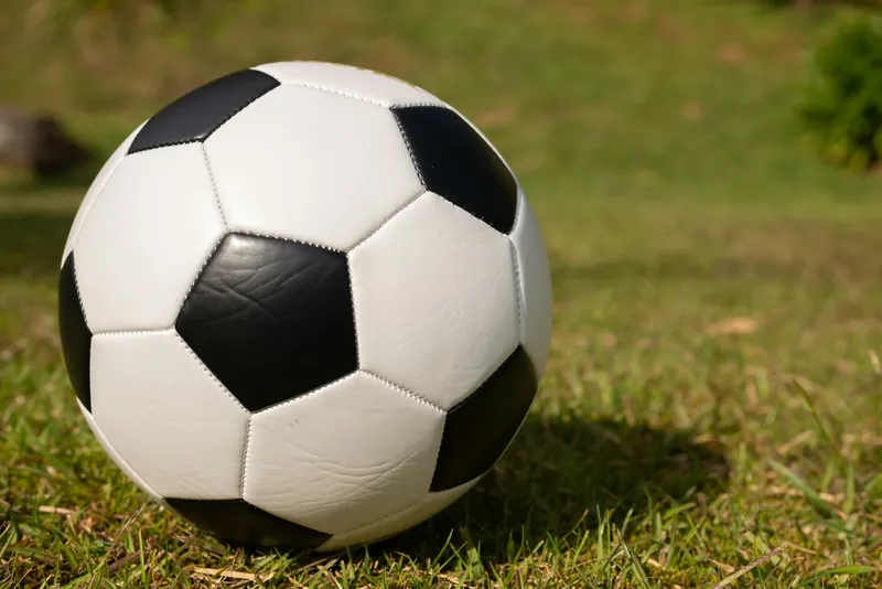 Ballon de football taille 5, حالة جيدة