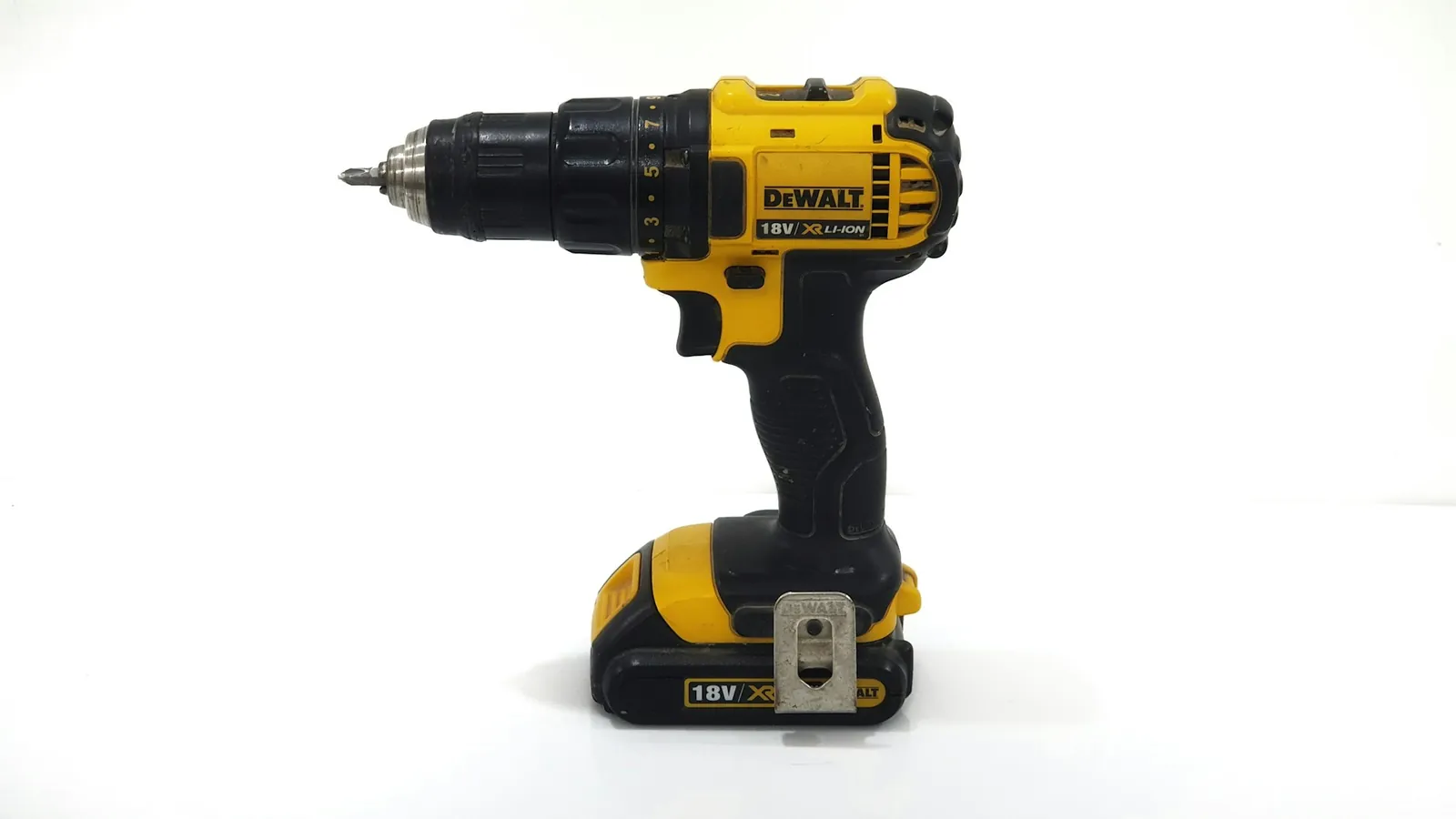 Perceuse-visseuse 18 V avec deux batteries