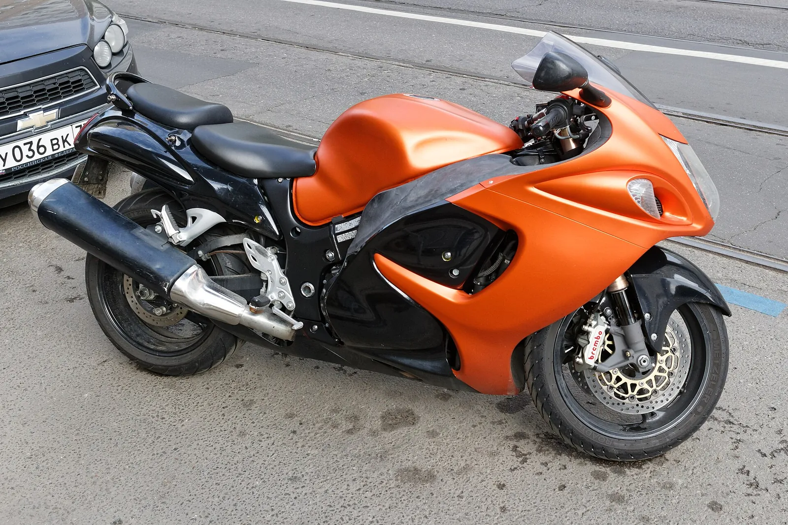 Suzuki Hayabusa 1300 orange