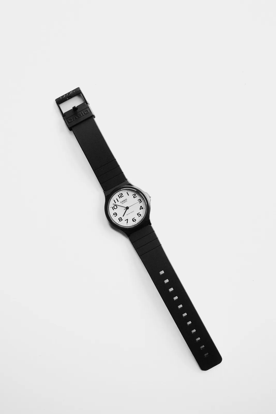 Montre femme dorée