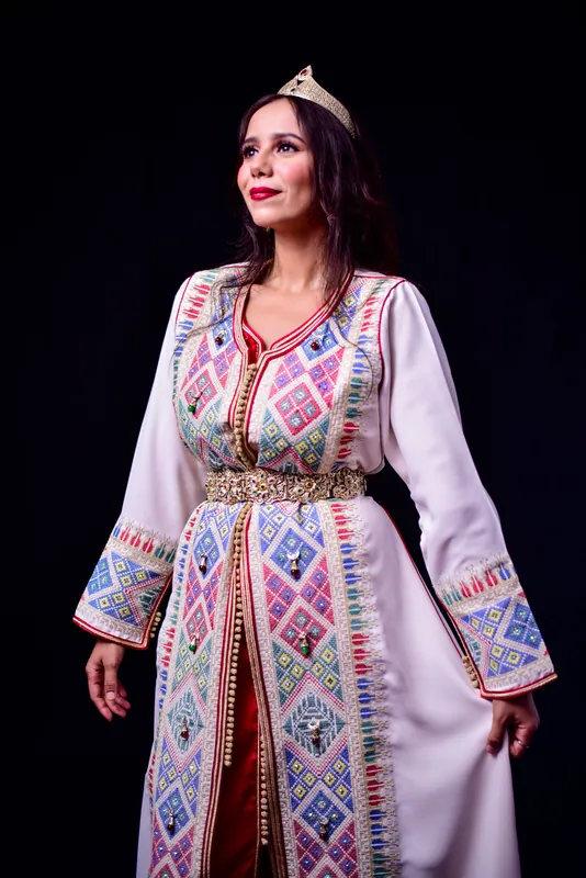 Takchita blanche et rose perlée, S · حالة جيدة جدا