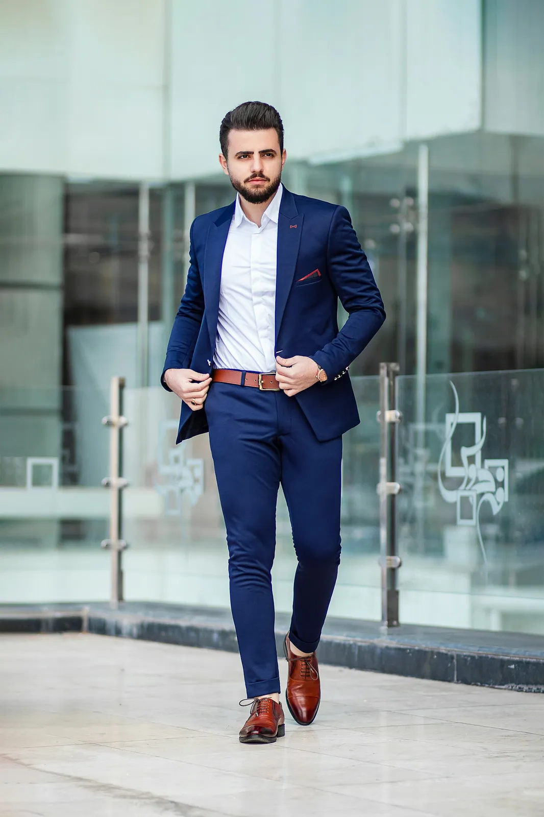 Costume de cérémonie bleu nuit avec gilet