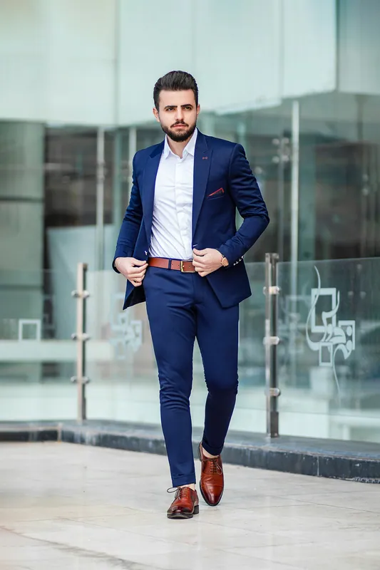 Costume de cérémonie bleu nuit avec gilet, M · حالة جيدة جدا